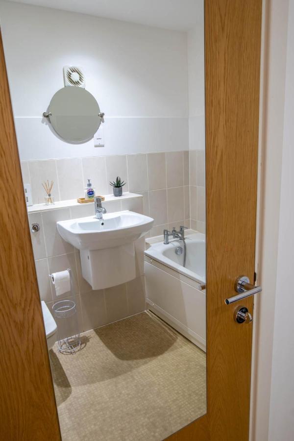 The Chaucer - Modern 3 Bed Home With Parking Close To City Centre Canterbury Eksteriør bilde